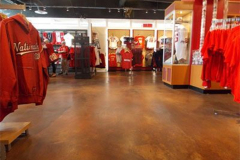 stained-concrete-commercial-floor