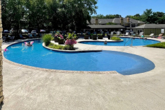 resort-pool-sunplay-safety-surfacing-lush-landscaping-sundek_6632
