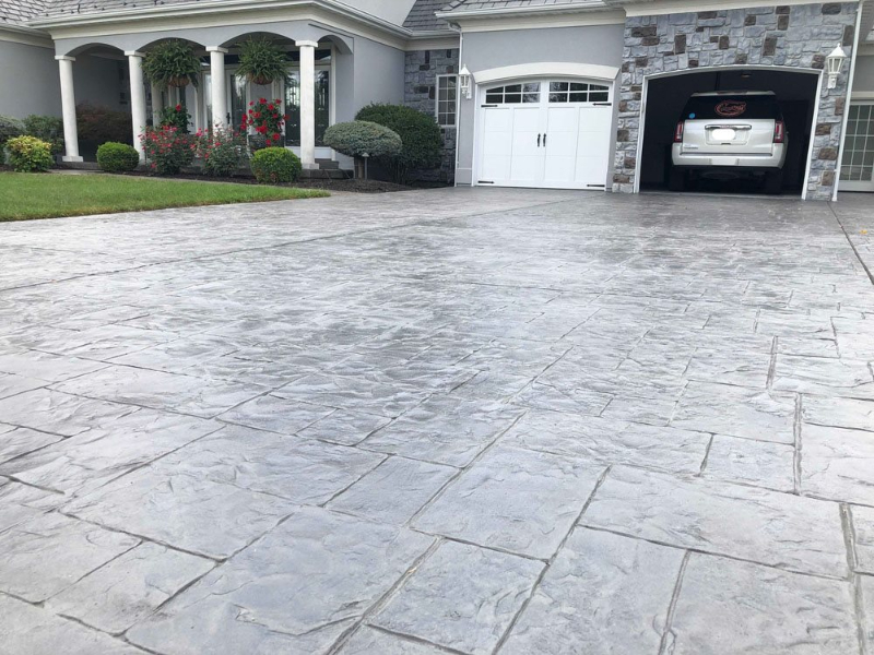 concrete driveway in Austin, Tx