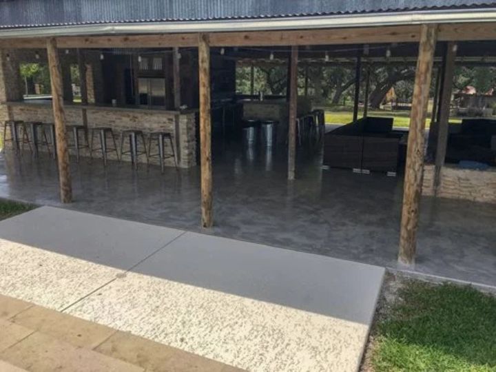 outdoor patio microtopping flooring in Austin, TX